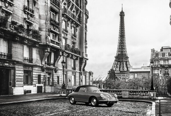 Roadster in Paris