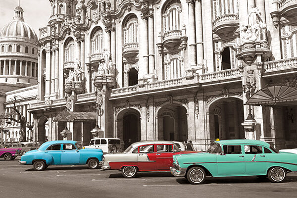 Vintage American cars in Havana