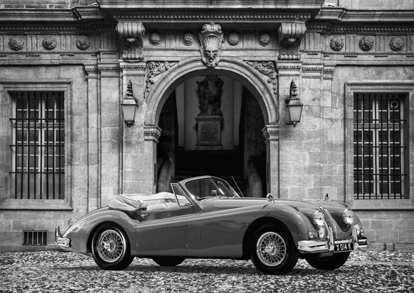 Luxury Car in front of Classic Palace (BW)